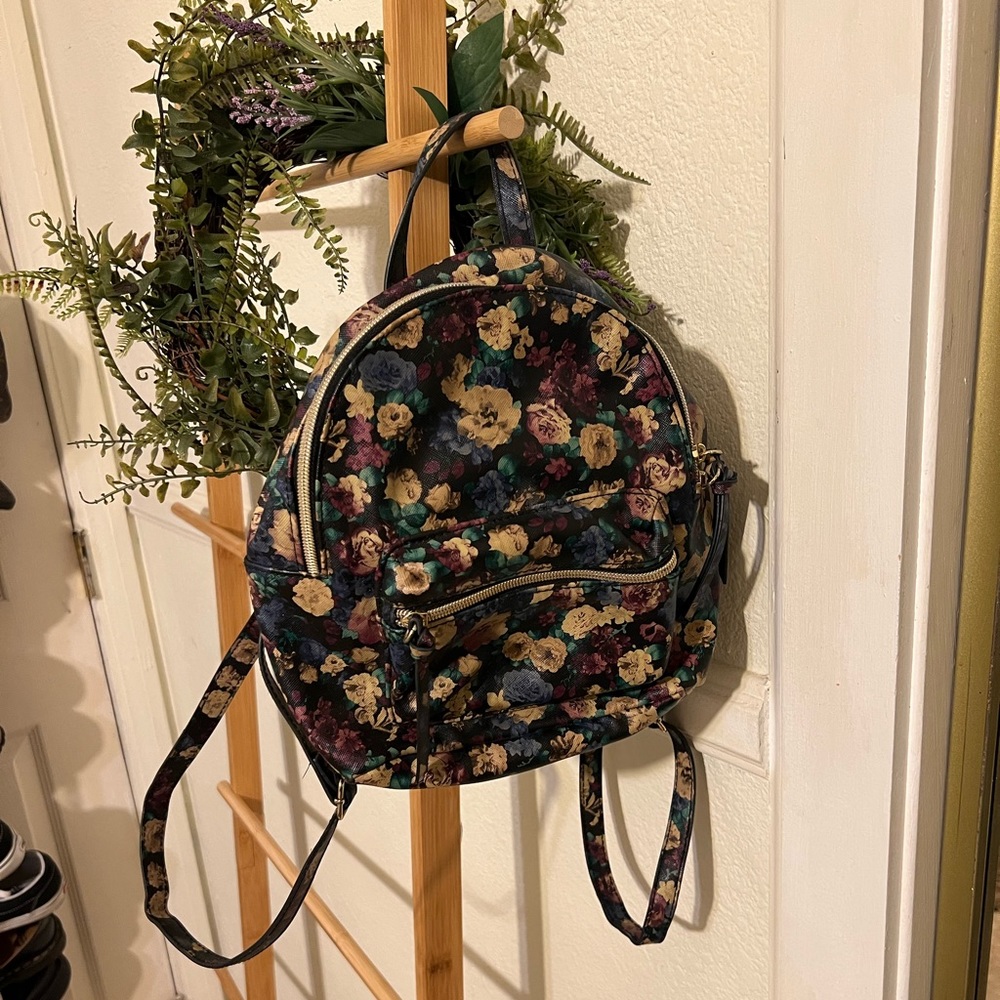 Mini floral backpack